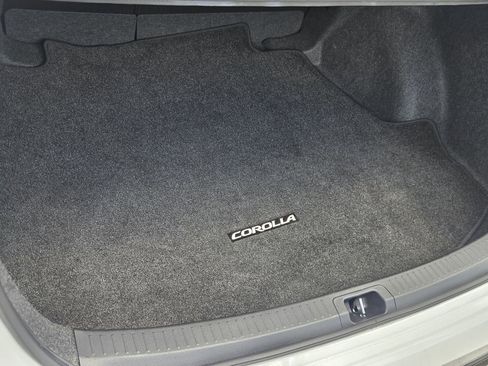 Used 2025 Toyota Corolla SE FWD image 13