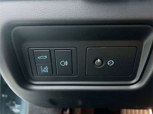 Certified 2024 Jaguar F-TYPE R image 31