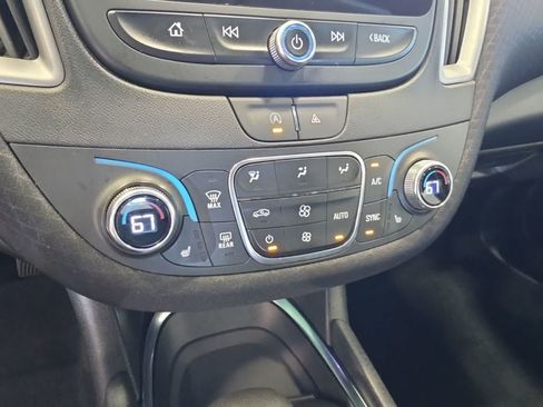 Used 2024 Chevrolet Malibu LT FWD image 24