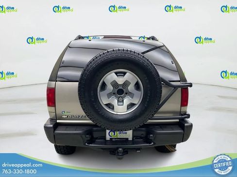 Used 2001 Chevrolet Blazer LS w/ Preferred Equipment Group AWD/4WD image 6