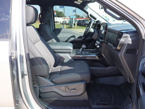 Used 2021 Ford F150 XLT w/ Equipment Group 302A High AWD/4WD image 12
