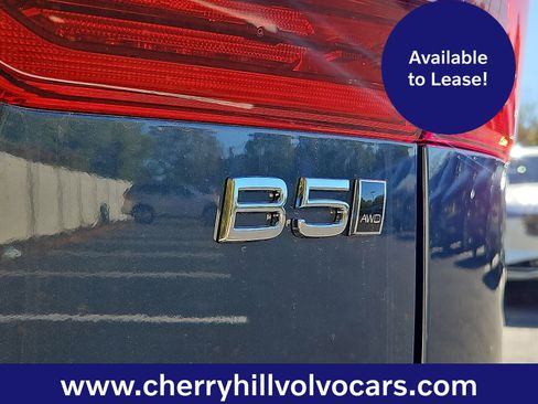 Certified 2026 Volvo XC60 B5 Plus w/ Climate Package image 20