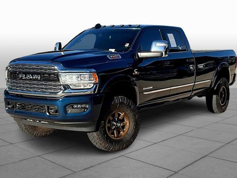 Used 2024 RAM 3500 Limited image 4