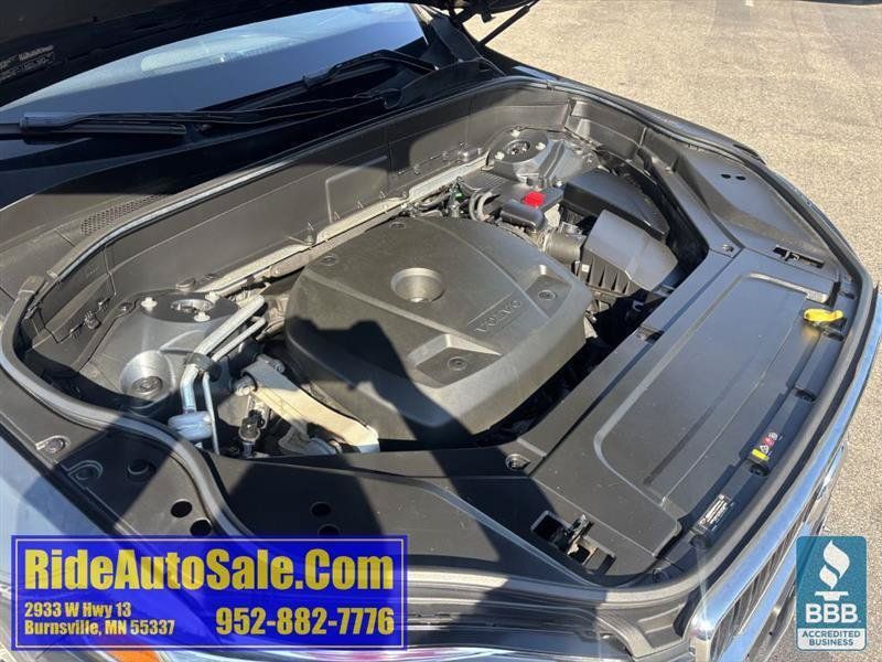 Used 2017 Volvo XC90 T6 Momentum w/ Vision Package AWD/4WD image 21