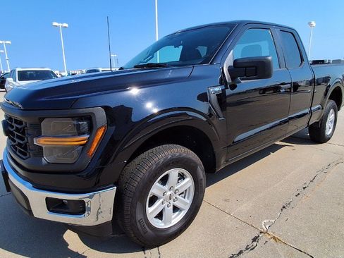 Used 2025 Ford F150 XL w/ Equipment Group 103A High AWD/4WD image 4