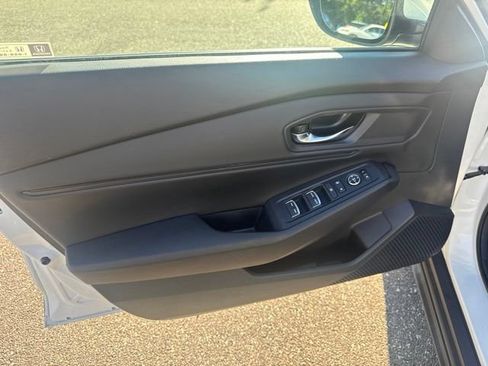 Certified 2023 Honda Accord EX image 21