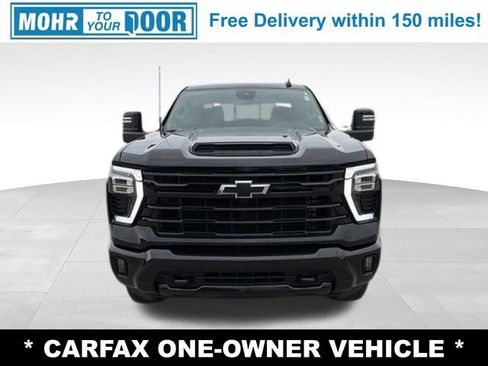 Used 2024 Chevrolet Silverado 2500 LT w/ Midnight Edition AWD/4WD image 8