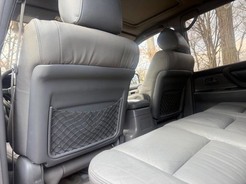 Used 2002 Toyota Land Cruiser image 71