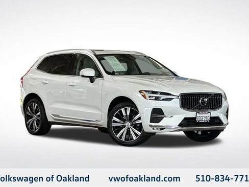 Used 2023 Volvo XC60 B5 Plus AWD/4WD image 1