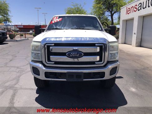 Used 2015 Ford F250 XLT AWD/4WD image 2