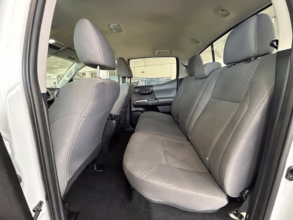 Used 2021 Toyota Tacoma SR5 RWD image 33