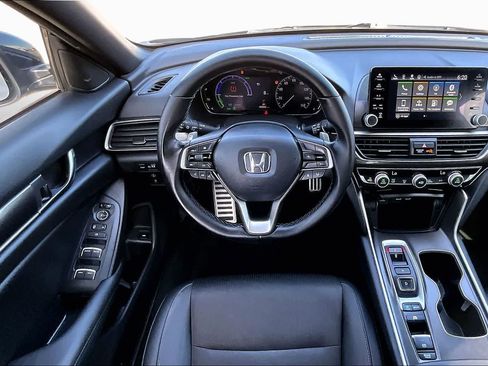 Used 2022 Honda Accord Sport image 5