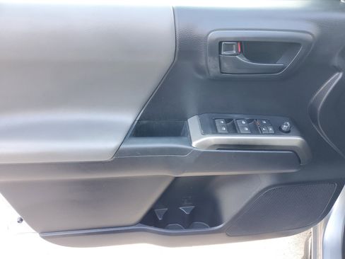 Used 2021 Toyota Tacoma 2WD Double Cab image 18