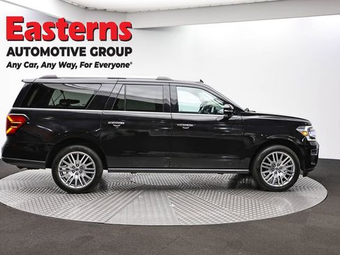 Used 2023 Ford Expedition Max Limited AWD/4WD image 4