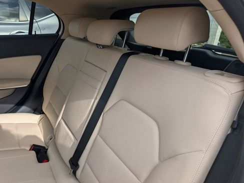 Used 2020 Mercedes-Benz GLA 250 image 27