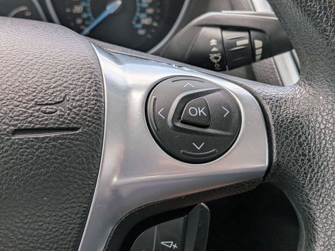 Used 2012 Ford Focus SE FWD image 18