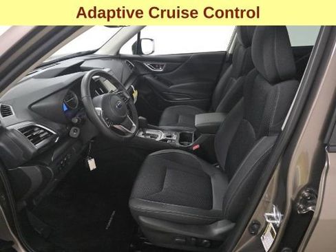 Used 2024 Subaru Forester Premium AWD/4WD image 10