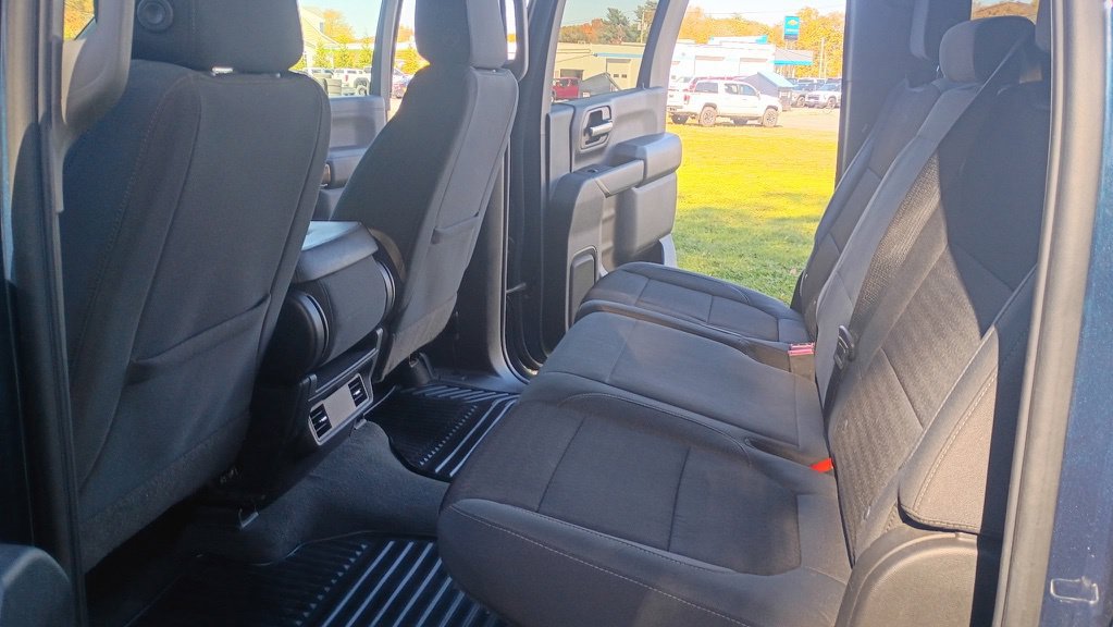 Used 2022 Chevrolet Silverado 3500 LT w/ Remote Start Package AWD/4WD image 16