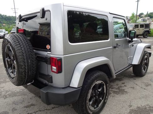Used 2014 Jeep Wrangler Sahara AWD/4WD image 6