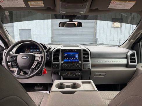 Used 2021 Ford F250 XLT w/ XLT Premium Package AWD/4WD image 21