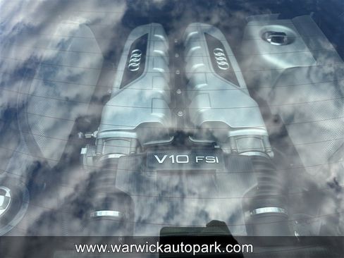 Used 2010 Audi R8 V10 image 10