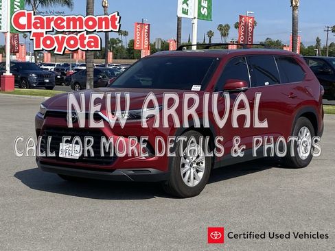 Certified 2024 Toyota Grand Highlander XLE image 1