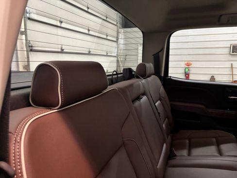 Used 2019 Chevrolet Silverado 2500 High Country w/ Duramax Plus Package AWD/4WD image 32