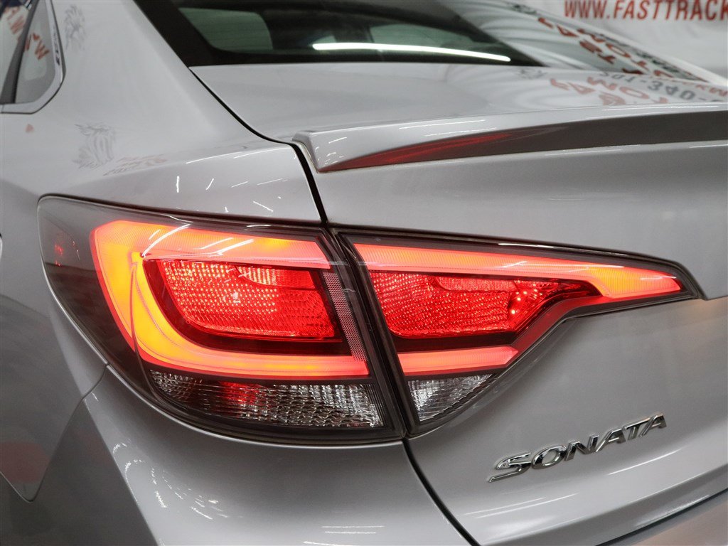 Used 2016 Hyundai Sonata SE FWD image 10