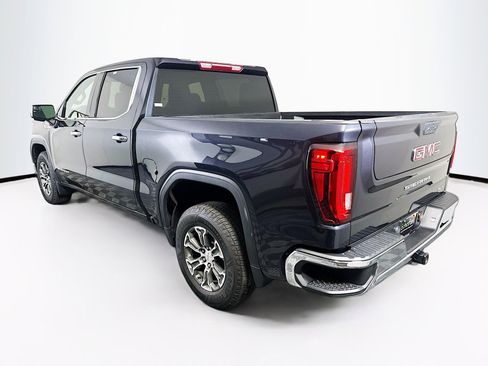 Used 2025 GMC Sierra 1500 SLT image 5