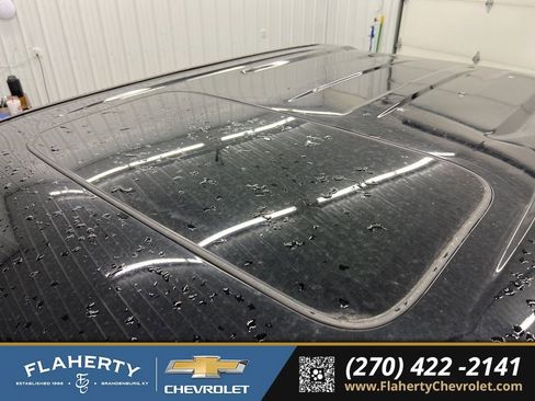 Used 2025 Chevrolet Silverado 1500 High Country image 36