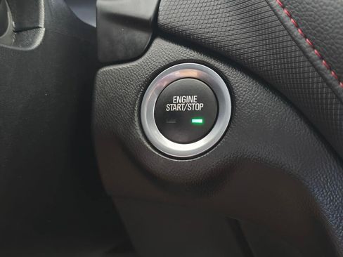 Used 2022 Chevrolet Equinox RS w/ RS Leather Package FWD image 32