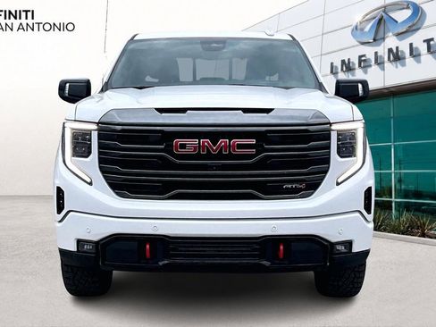 Used 2023 GMC Sierra 1500 AT4 w/ Technology Package AWD/4WD image 4