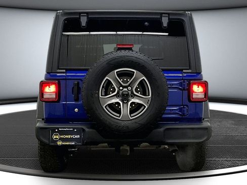 Used 2018 Jeep Wrangler Unlimited Sport S AWD/4WD image 5