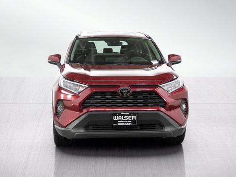 Used 2020 Toyota RAV4 XLE Premium AWD/4WD image 8