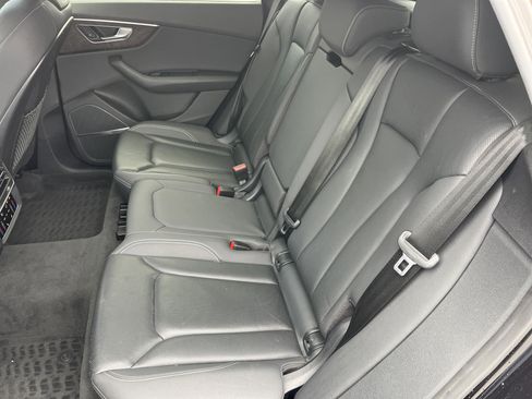 Used 2019 Audi Q8 Prestige image 18