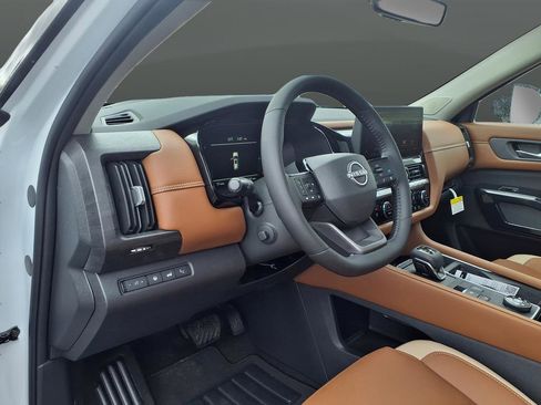 New 2026 Nissan Pathfinder Platinum image 15