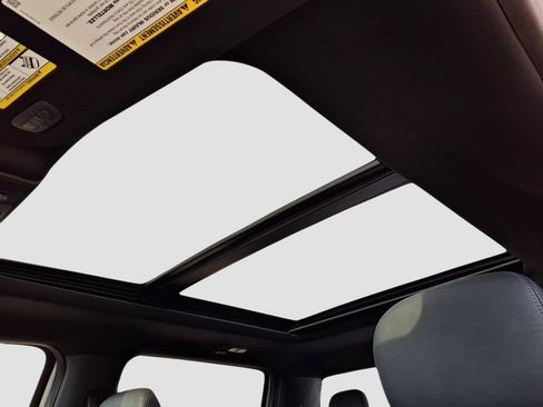 Used 2022 Ford F250 Lariat w/ Lariat Ultimate Package image 17