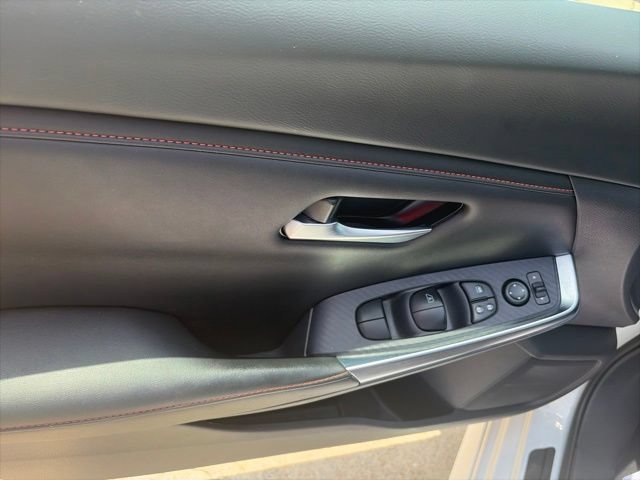 Used 2024 Nissan Sentra SR FWD image 17