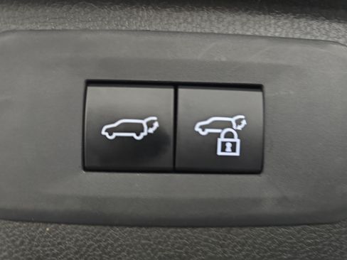 Used 2024 Toyota Grand Highlander AWD image 14