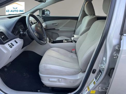 Used 2011 Toyota Venza w/ Convenience Pkg FWD image 12
