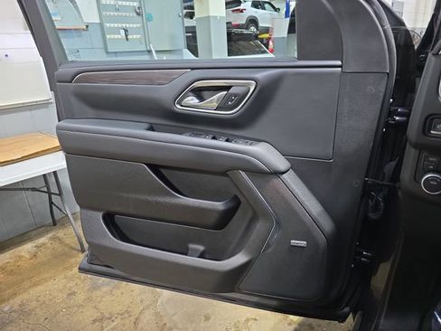 Used 2023 Chevrolet Tahoe LT w/ LT Signature Plus Package image 31