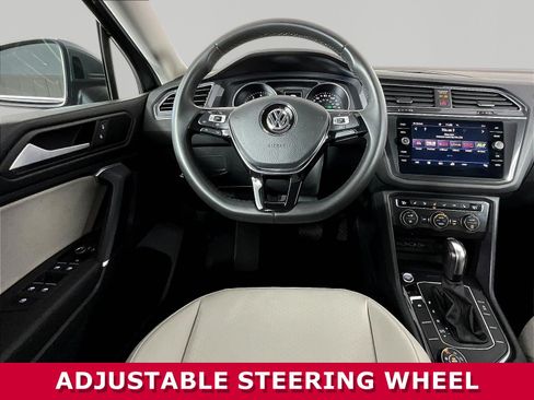 Used 2020 Volkswagen Tiguan SE w/ Panoramic Sunroof Package AWD/4WD image 8