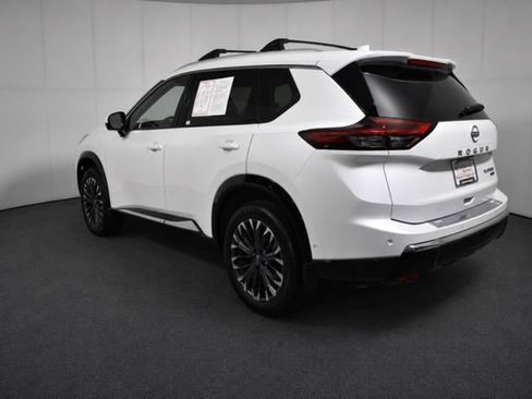 Certified 2025 Nissan Rogue Platinum AWD/4WD image 6