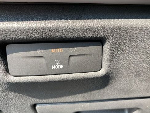 New 2025 Volkswagen Tiguan S image 33