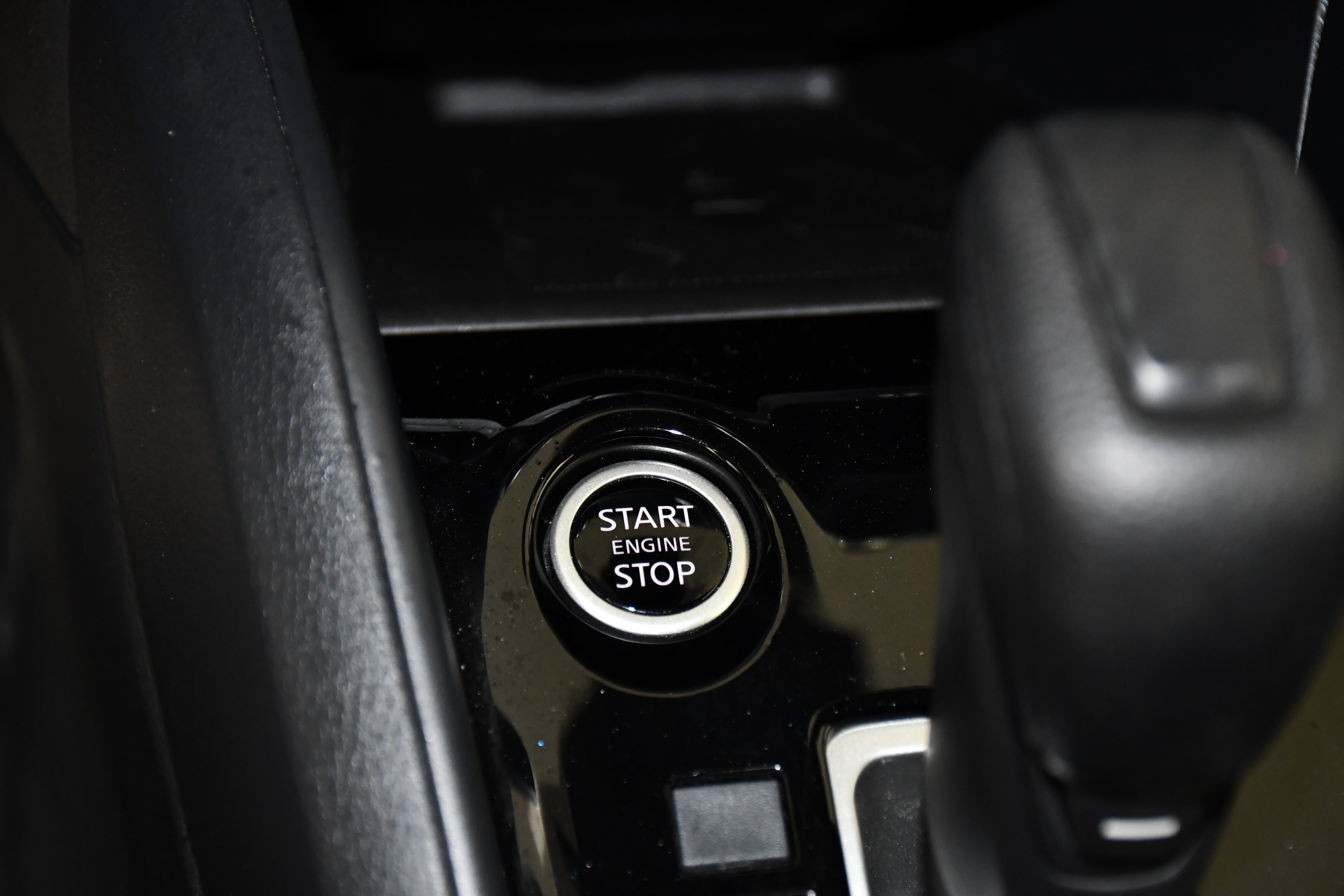 Used 2025 Nissan Versa SV w/ Trunk Package FWD image 25
