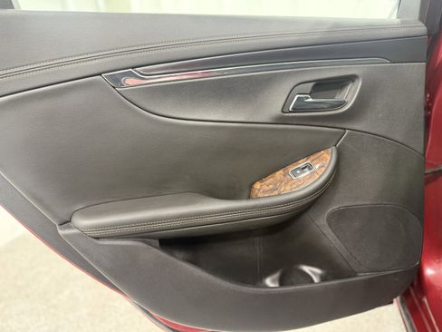 Used 2014 Chevrolet Impala LTZ image 24