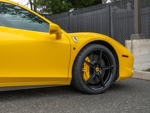 Used 2013 Ferrari 458 Spider RWD image 24