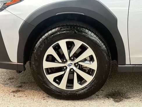 Used 2024 Subaru Outback Premium AWD/4WD image 6
