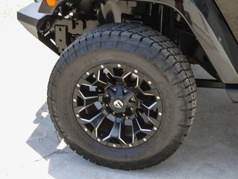Used 2014 Jeep Wrangler Unlimited Sport AWD/4WD image 5
