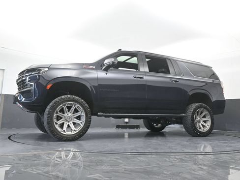 Used 2022 Chevrolet Suburban Z71 w/ Luxury Package AWD/4WD image 71